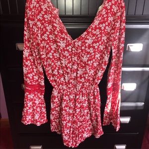 Princess Polly Romper🌹